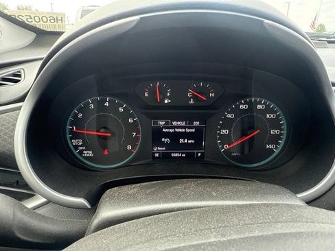 Used 2022 Chevrolet Malibu LT FWD image 9