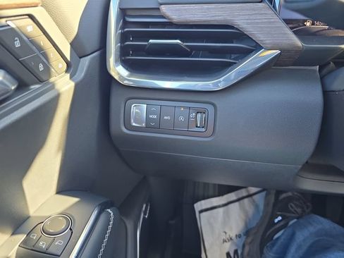 New 2026 GMC Acadia Denali w/ Super Cruise Package AWD/4WD image 21