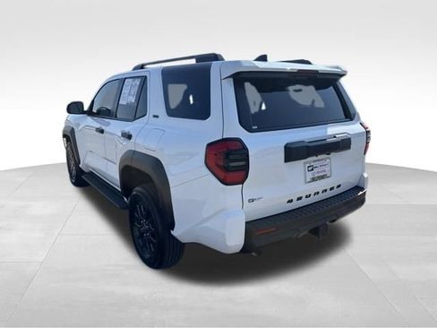Used 2025 Toyota 4Runner SR5 AWD/4WD image 3