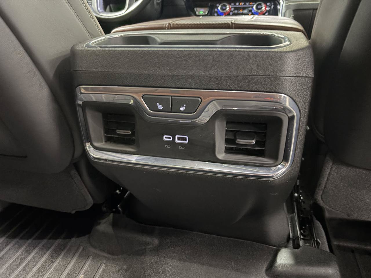Used 2025 GMC Sierra 3500 Denali Ultimate AWD/4WD image 27