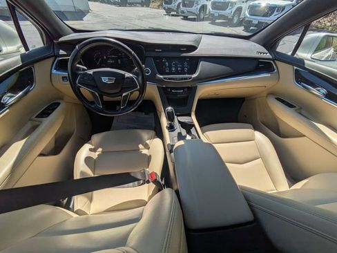 Used 2019 Cadillac XT5 AWD image 31