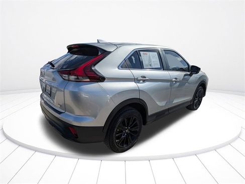 Used 2024 Mitsubishi Eclipse Cross LE image 4
