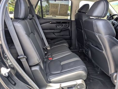 Certified 2024 Honda Pilot Touring image 41