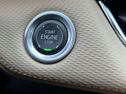 Used 2025 Chevrolet Equinox ACTIV w/ Safety and Technology Package image 16