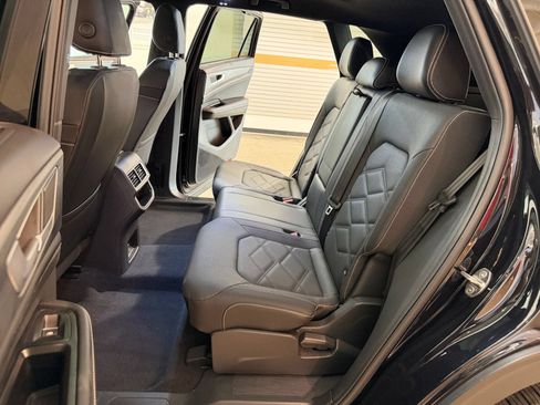 Used 2026 Volkswagen Atlas Cross Sport SE AWD/4WD image 27