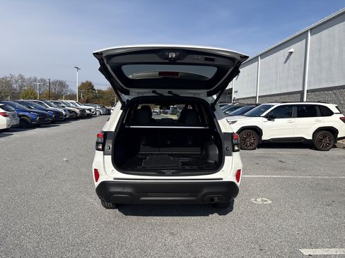 Certified 2025 Subaru Forester Premium image 19