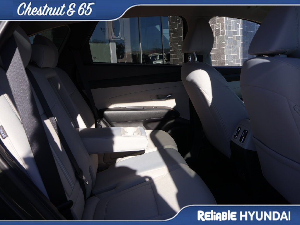 Used 2025 Hyundai Tucson SEL FWD image 12