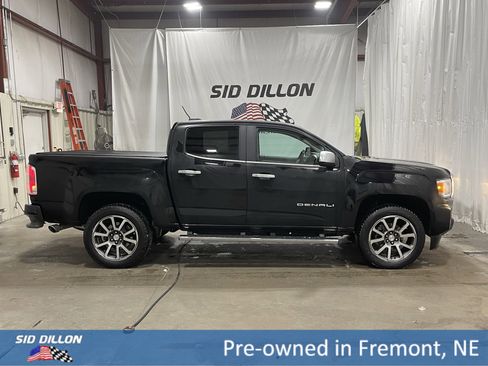 Certified 2021 GMC Canyon Denali image 3
