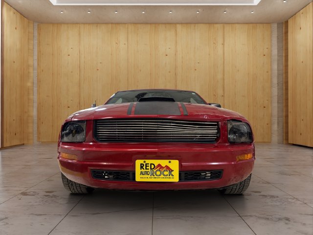 Used 2008 Ford Mustang Premium RWD image 2