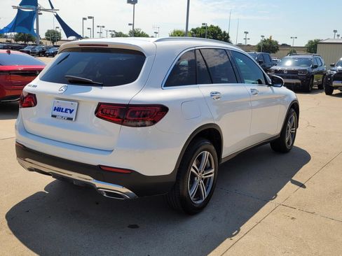 Used 2020 Mercedes-Benz GLC 300 image 4