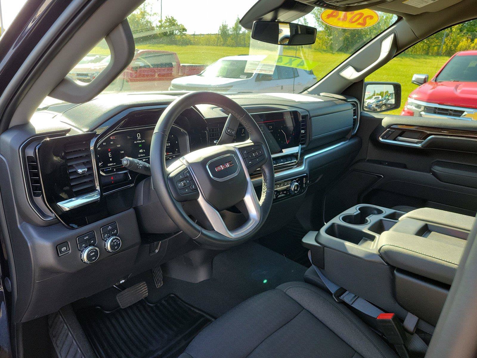 Used 2024 GMC Sierra 1500 Elevation AWD/4WD image 17