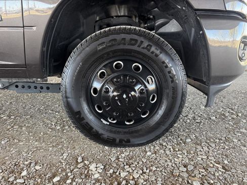 Used 2025 RAM 3500 Lone Star image 46
