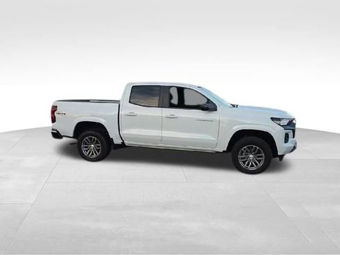 Used 2023 Chevrolet Colorado LT w/ LT Convenience Package II image 2