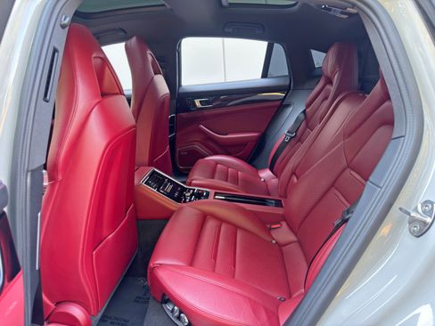 Used 2021 Porsche Panamera 4S image 45