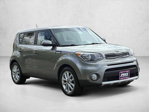 Used 2019 Kia Soul + FWD image 3
