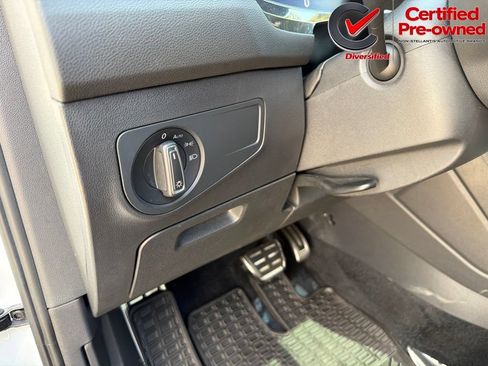 Used 2022 Volkswagen Tiguan SE R-Line FWD image 49