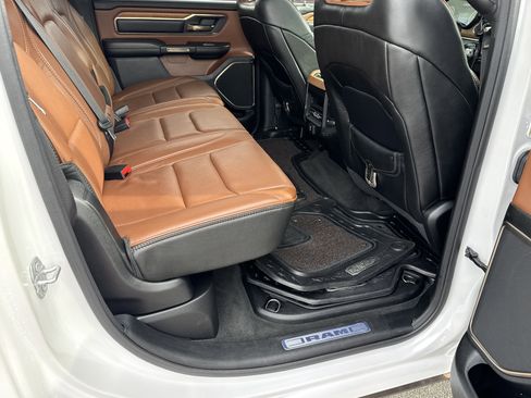 Used 2020 RAM 1500 Longhorn image 21