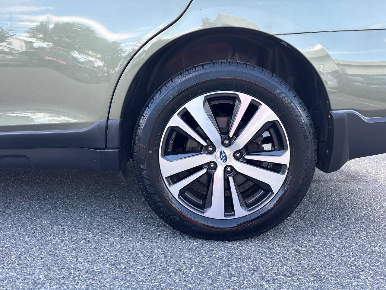 Used 2018 Subaru Outback 2.5i Limited AWD/4WD image 15