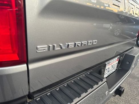 Used 2019 Chevrolet Silverado 1500 LTZ w/ LTZ Premium Package image 32