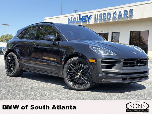 Used 2025 Porsche Macan GTS AWD/4WD image 1