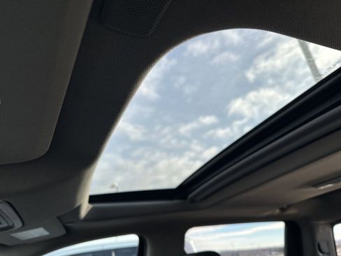 Used 2022 GMC Sierra 1500 Denali w/ Denali Premium Package image 40