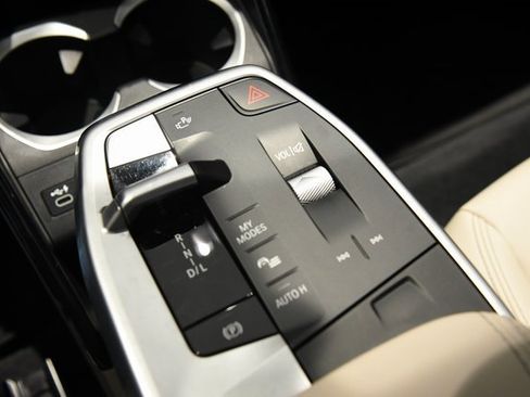 Certified 2024 BMW X1 xDrive28i w/ Convenience Package image 17