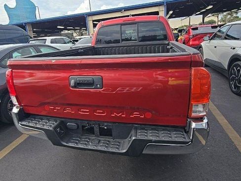 Used 2017 Toyota Tacoma SR5 RWD image 7