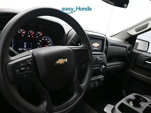 Used 2024 Chevrolet Silverado 1500 Custom image 9