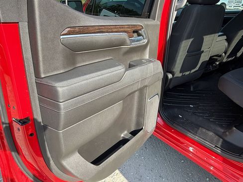 Used 2023 GMC Sierra 1500 SLE AWD/4WD image 26