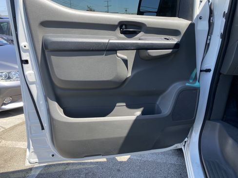 Used 2019 Nissan NV 2500 SV RWD image 15