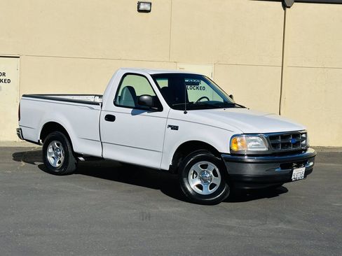 Used 1997 Ford F150 XL image 2