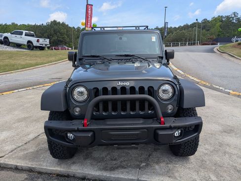 Used 2017 Jeep Wrangler Unlimited Rubicon w/ Max Tow Package AWD/4WD image 2