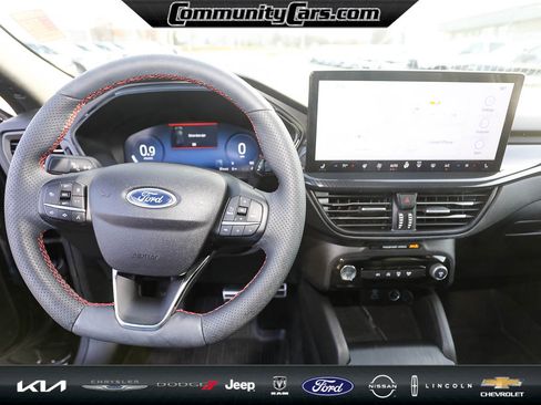 Certified 2023 Ford Escape ST-Line Select w/ Tech Pack #2 image 13