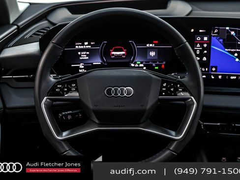 Used 2025 Audi Q6 e-tron Premium Plus w/ Premium Plus image 18
