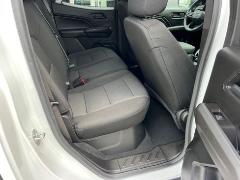 Used 2025 Chevrolet Colorado Trail Boss AWD/4WD image 15