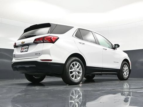 Used 2024 Chevrolet Equinox LT AWD/4WD image 54