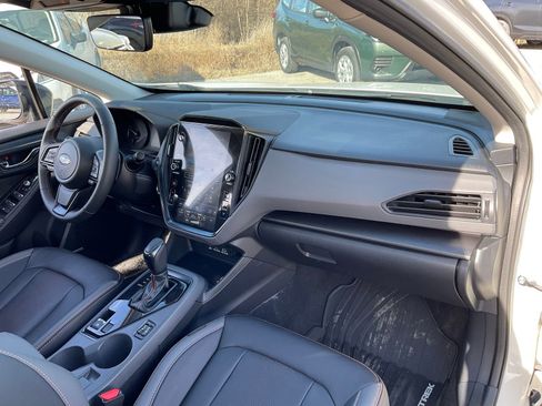 Used 2025 Subaru Crosstrek 2.5i Limited w/ Popular Package #3A image 23