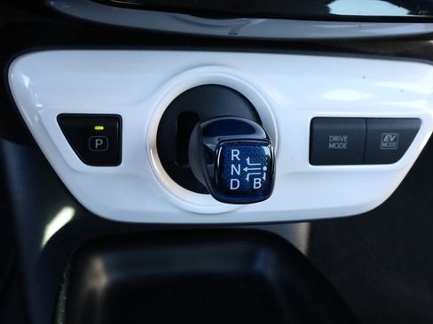 Used 2016 Toyota Prius Two image 4