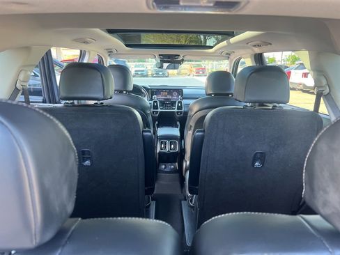 Used 2022 Kia Sorento EX w/ Panoramic Sunroof Package AWD/4WD image 14