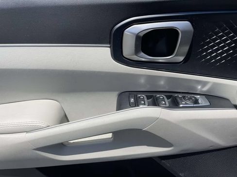 Certified 2023 Kia Sorento S FWD image 22