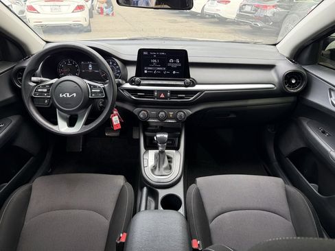 Used 2022 Kia Forte LXS image 10
