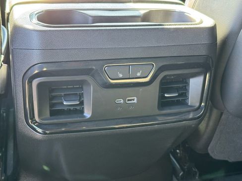 Used 2024 GMC Sierra 2500 AT4X AWD/4WD image 18