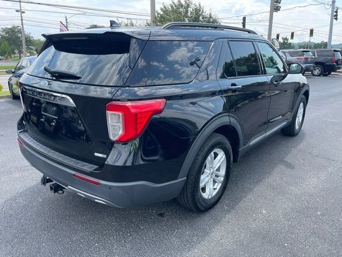 Used 2020 Ford Explorer XLT w/ Equipment Group 202A AWD/4WD image 17