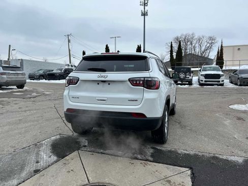 Certified 2025 Jeep Compass Latitude image 20