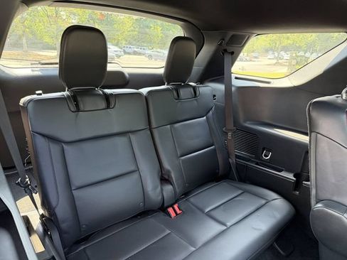 Used 2025 Ford Explorer ST AWD/4WD image 33