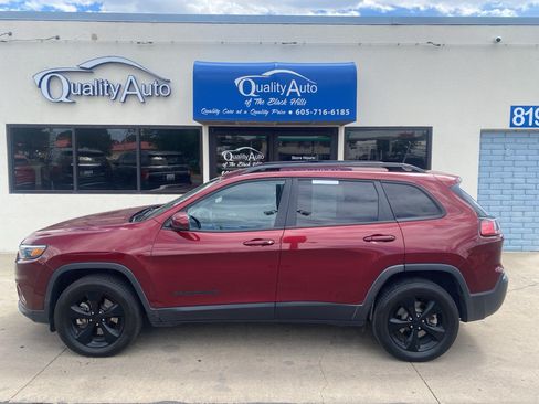 Used 2020 Jeep Cherokee Latitude Plus AWD/4WD image 1