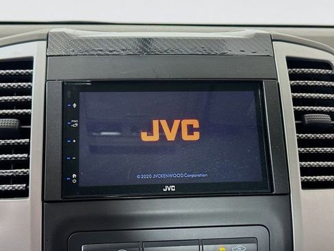 Used 2018 Nissan Frontier SV image 14