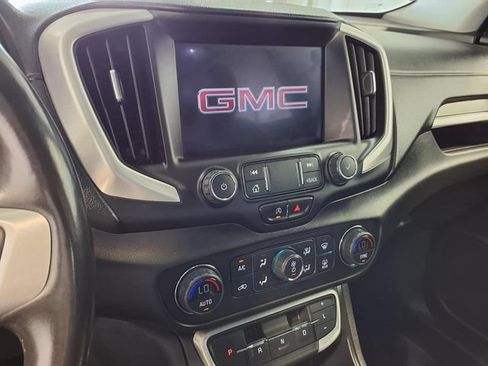Used 2022 GMC Terrain SLT AWD/4WD image 13