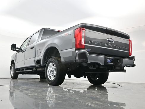 Used 2025 Ford F250 XLT AWD/4WD image 49