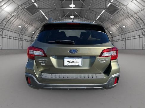 Used 2018 Subaru Outback 3.6R Limited image 6
